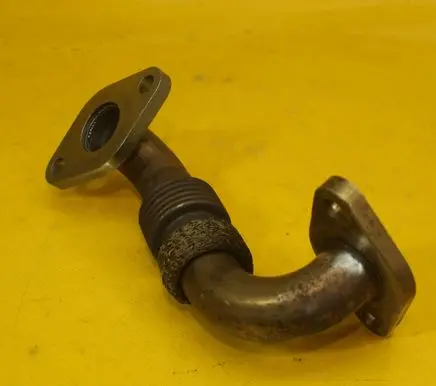 Volkswagen Golf V EGR valve line/pipe/hose 038131521BQ