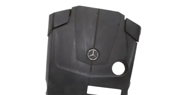 Mercedes-Benz C W204 Engine cover (trim) A2740100067