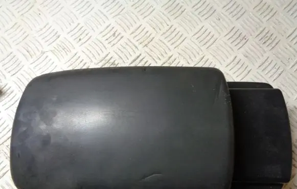 Nissan Qashqai+2 Armrest 9692050A01