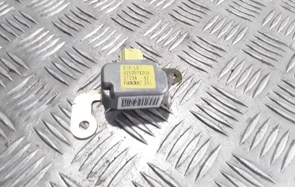 Mazda 323 F Airbag deployment crash/impact sensor B25D57KD0B