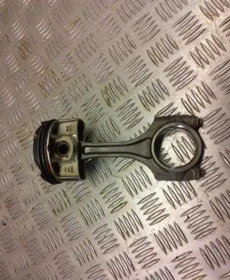 Alfa Romeo Stelvio Piston with connecting rod 51705181 AD9205