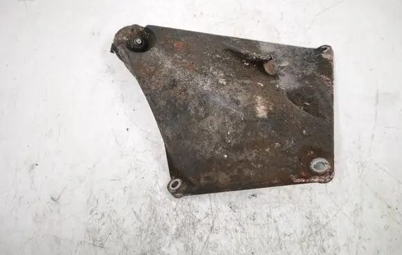 BMW 3 E46 Engine mounting bracket 6750107