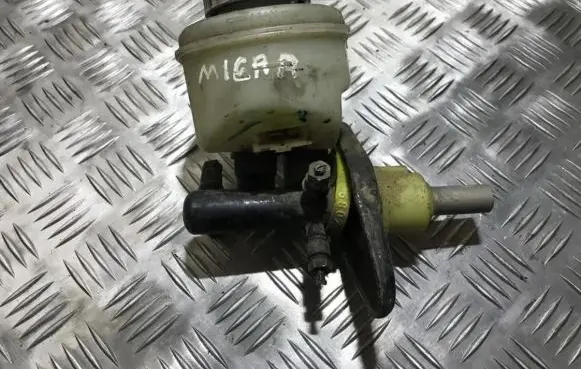 Nissan Micra Master brake cylinder