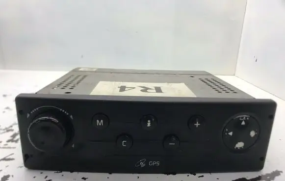 Renault Master II Radio/CD/DVD/GPS head unit 8200185114A nr6