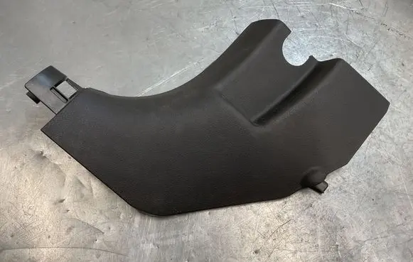 Hyundai i10 Foot area side trim 85823 407530