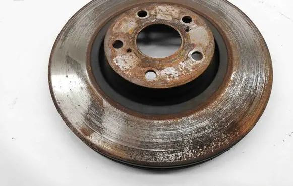 Toyota Avensis T270 Front brake disc