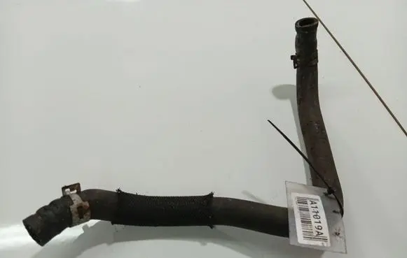 Toyota Avensis T270 Engine coolant pipe/hose 