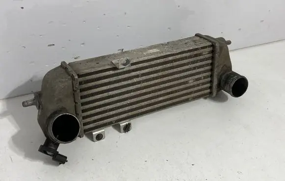 KIA Ceed Intercooler radiator 6039515 2008200703