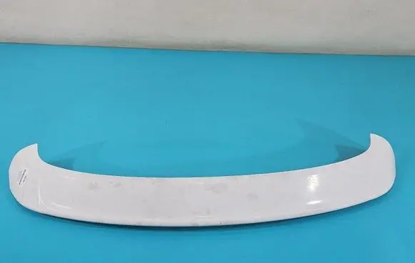Tailgate/trunk spoiler