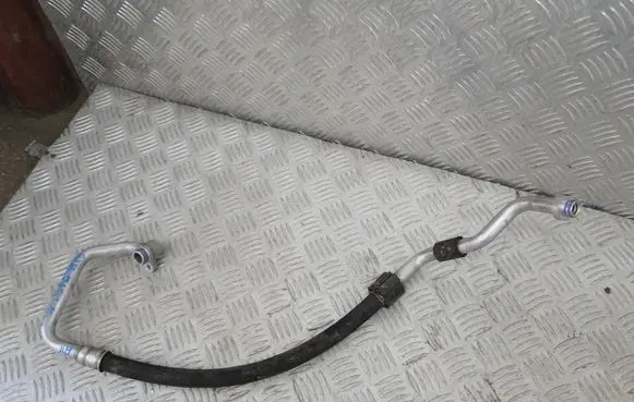 Jaguar E-Pace Air conditioning (A/C) pipe/hose 