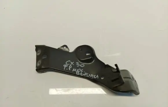 Fender mounting bracket