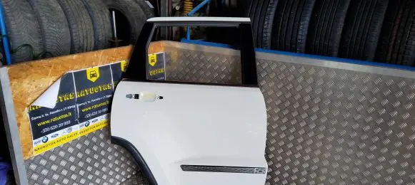 Jeep Grand Cherokee Rear door