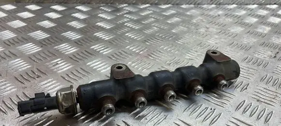 Ford Focus Fuel main line pipe 9654592680