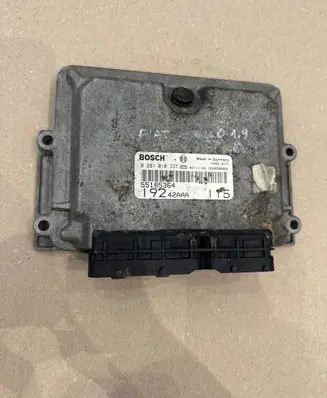 Fiat Stilo Engine control unit/module 55185364 1039S00956 0281010337