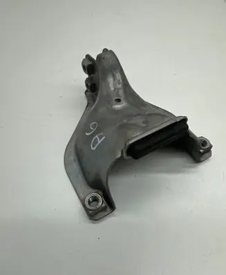 Audi A6 S6 C7 4G Engine mounting bracket 4G0899060G 6600