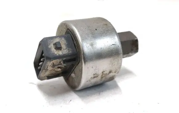 Opel Omega B1 Air conditioning (A/C) pressure sensor 90359991