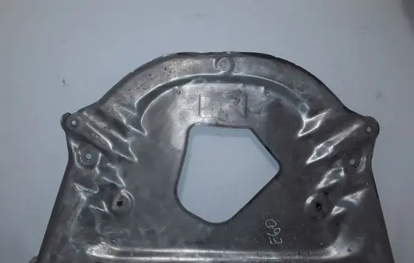 BMW 5 E60 E61 Engine splash shield/under tray 31118759878