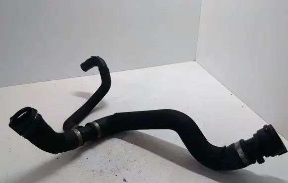Audi A6 S6 C6 4F Engine coolant pipe/hose 4F0121019E