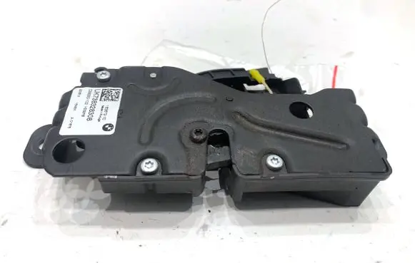 BMW 5 G30 G31 G38 Tailgate exterior lock 738328308