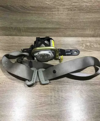 Nissan X-Trail T30 Front seatbelt Xtrail RightSideFront