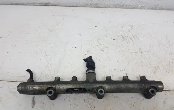 KIA Sorento Fuel main line pipe 314004A010 03061291