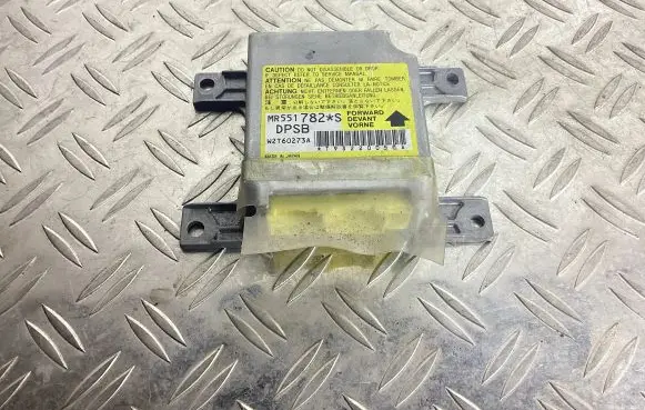Mitsubishi Pajero Airbag control unit/module MR551782