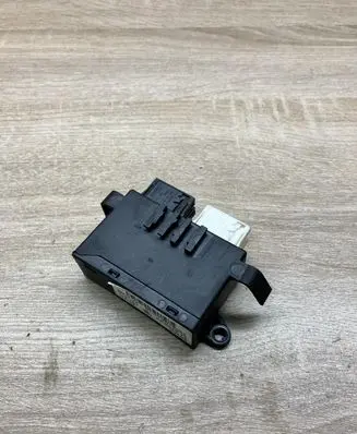 BMW 3 E46 Wing mirror control module 6916054 05021815