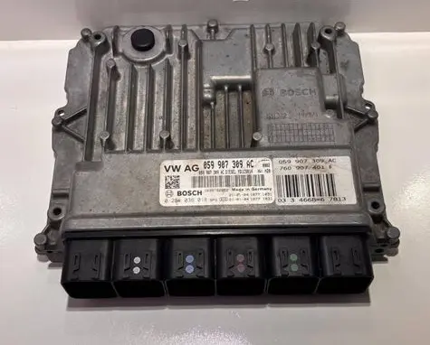 Audi Q7 4M Engine control unit/module 059907309AC 0281036018