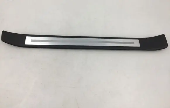 Audi A4 S4 B7 8E 8H Front sill trim cover 8E0853373