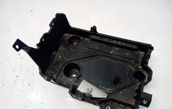 Battery box tray