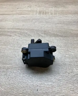 Volvo XC90 Air flap motor/actuator 74931G 151103