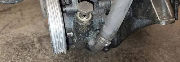 Audi A4 S4 B5 8D Power steering pump