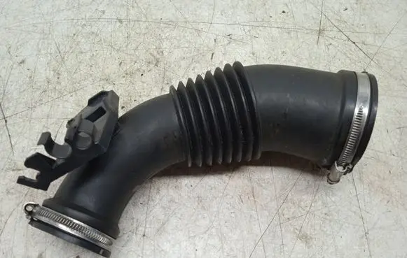 Audi A5 8T 8F Air intake hose/pipe 059129627L
