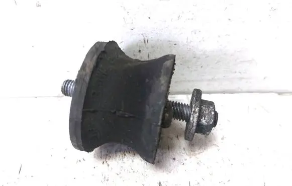 BMW 3 E92 E93 Gearbox mount 6771219
