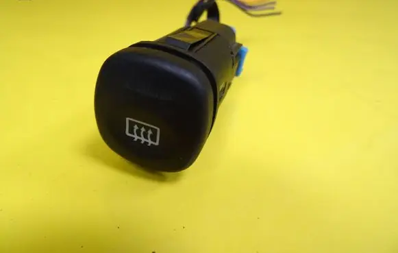 Ford Fiesta Windscreen/window heater switch 96FG18C621AA