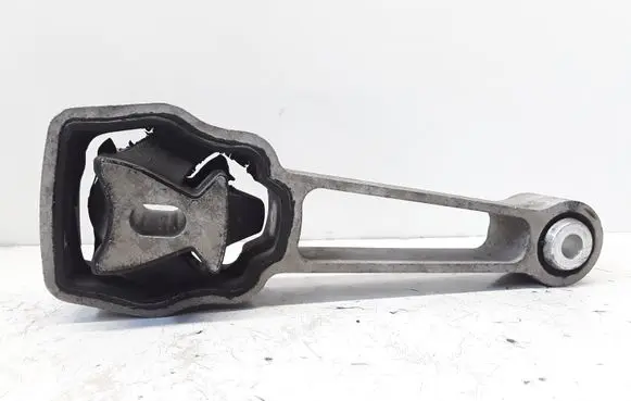 Engine mount bracket