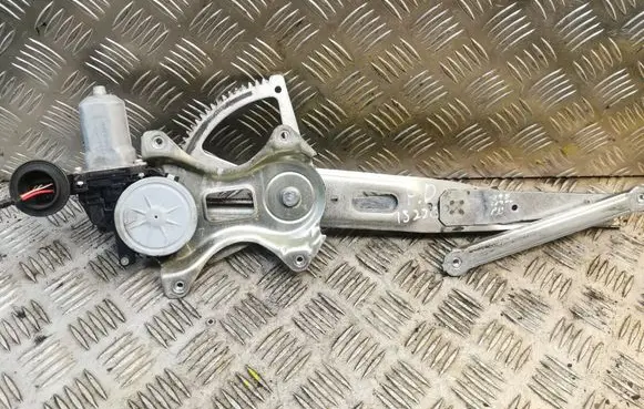 Lexus IS 220D-250-350 Front door window regulator with motor