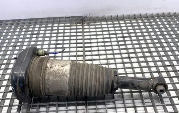BMW 5 G30 G31 G38 Rear shock absorber/damper 8149030