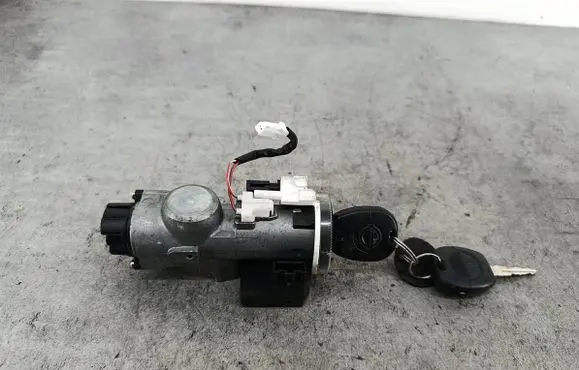 Nissan Primera Ignition lock 