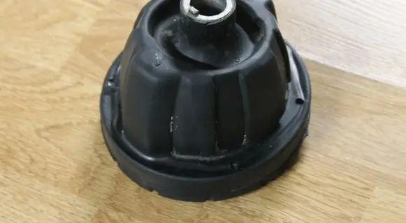 Mercedes-Benz C W203 Front upper strut mount a2033200273