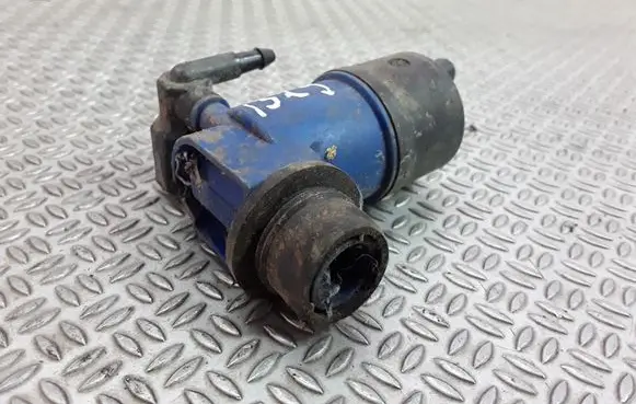 Renault Twingo II Windscreen/windshield washer pump 681155