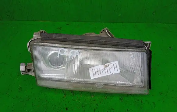 Skoda Octavia Mk1 (1U) Headlight/headlamp