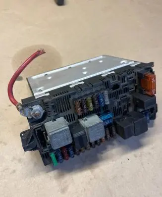Mercedes-Benz E W211 Fuse box set 2115453101