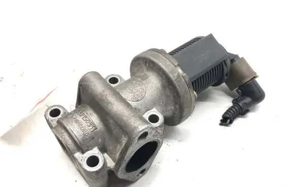 Opel Vectra C EGR valve 55215031