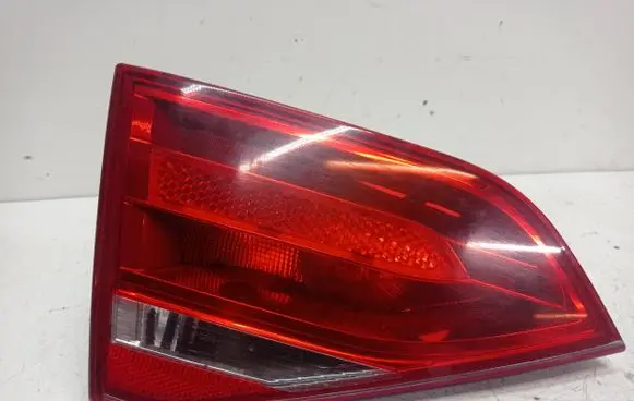 Audi A4 S4 B8 8K Tailgate rear/tail lights 166973
