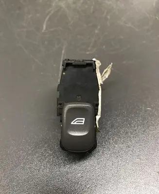 Volvo S60 Electric window control switch 9472275