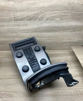 Volvo V50 Climate control unit 30679647 69594580 30672565
