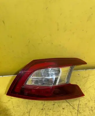 Peugeot 308 Rear/tail lights 81250201