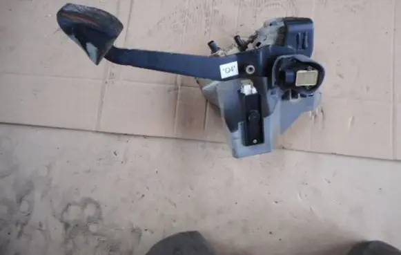 Mercedes-Benz E W212 Brake pedal A2122900001