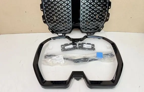 BMW iX Front bumper upper radiator grill 51115A32787 51119464477 5113727584